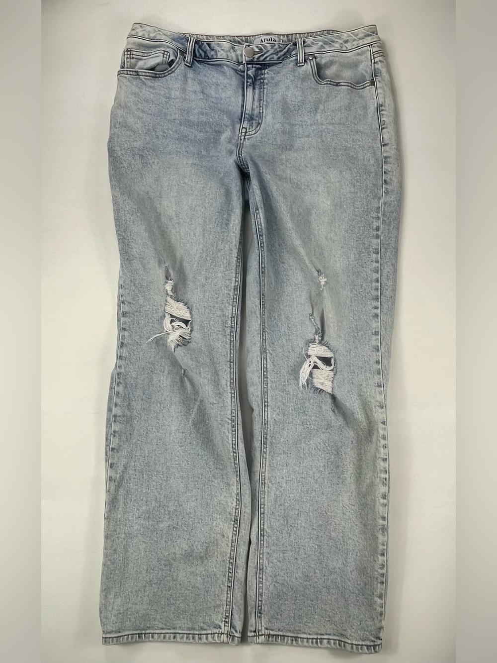 Arula Women’s Light Indigo Distressed Straight Leg Stretch Jeans Size 14